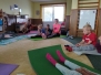 Hrátky s jógou pro rodiče s dětmi v MŠ